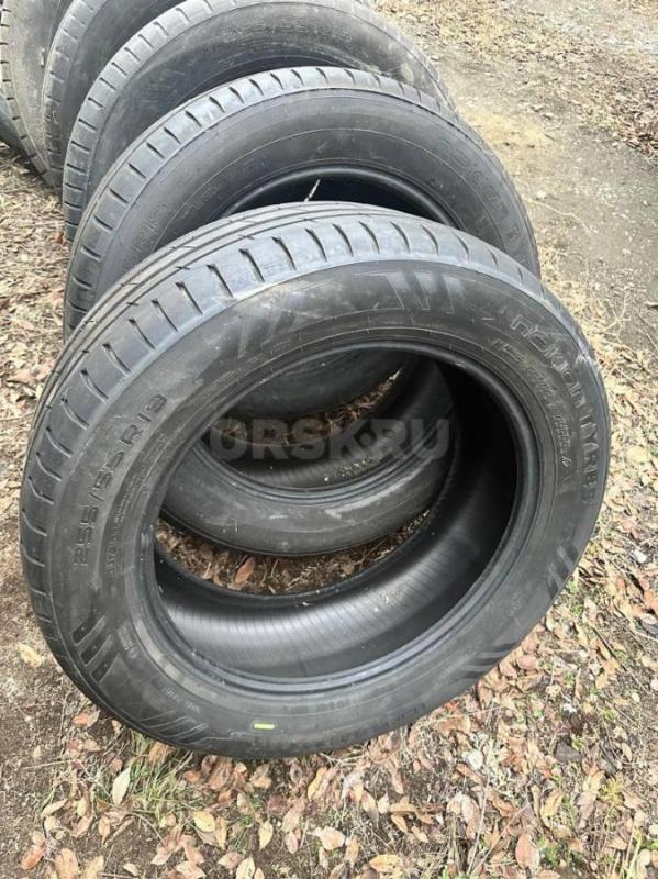 Nokian Tyres Hakka Black 2 SUV
255/55 R19 60H

5 шин - 2 новые / практически новые (первые 4 фото - Орск