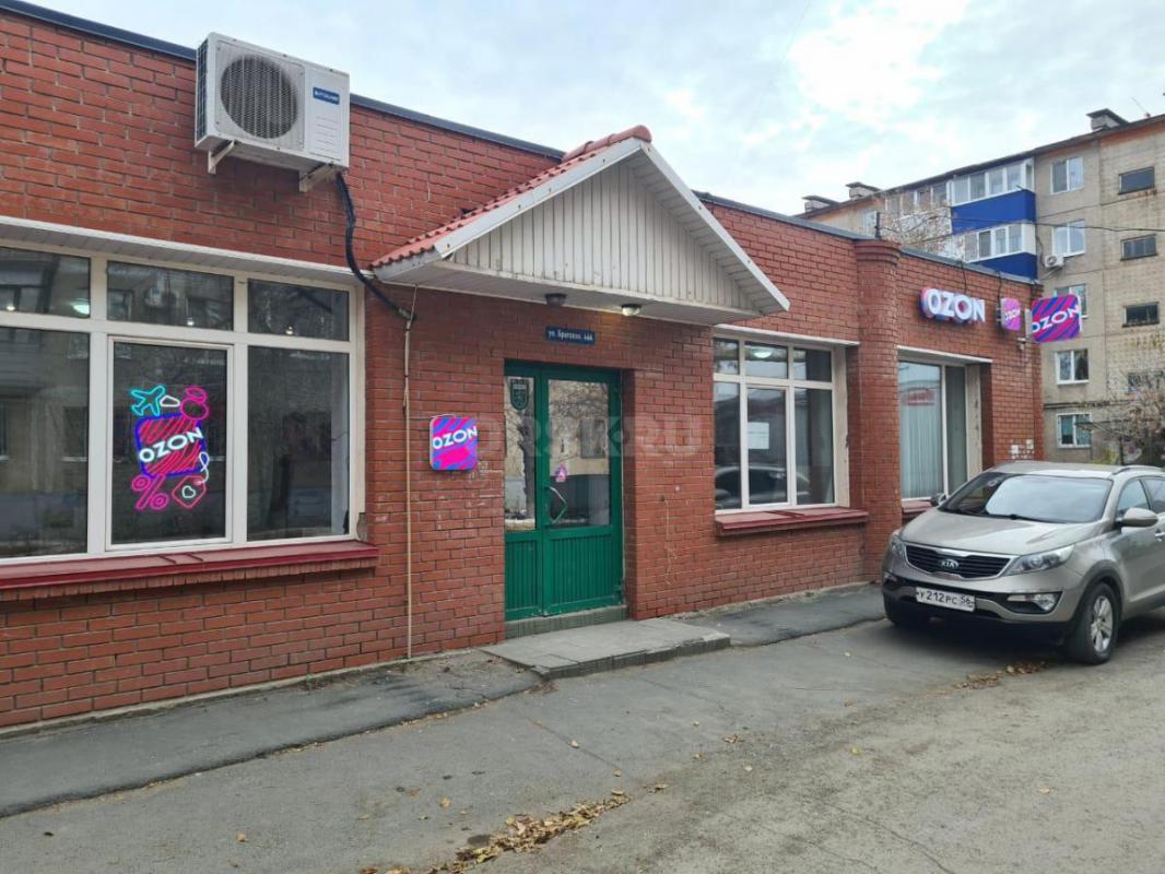 Сдается в аренду торговая площадь 50 кв. - Орск