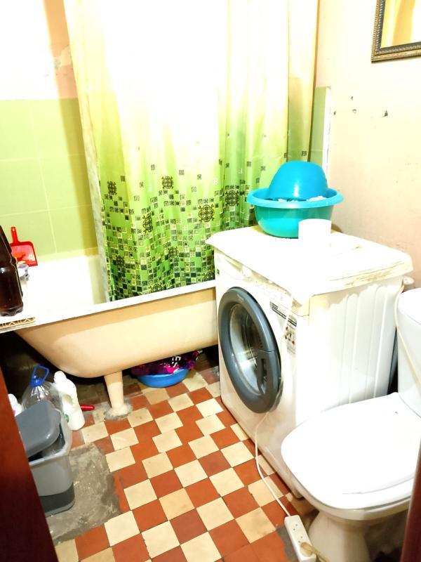 Балкон, Газ, Вода, Центральное отопление, все удобства. - Орск