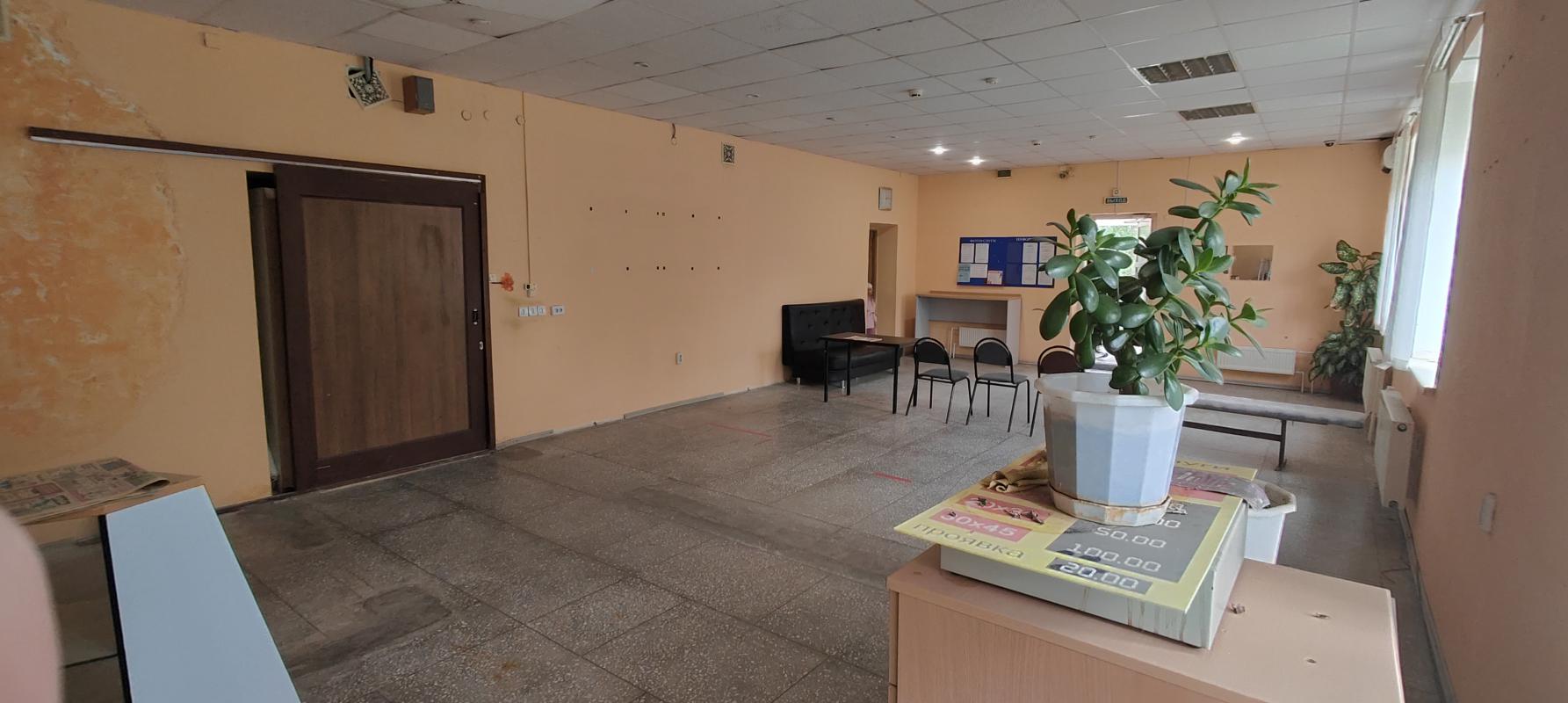 Продаётся доходное отдельно стоящее здание 240 м² с землёй в собственности в ЦЕНТРЕ города Ясный! - Ясный