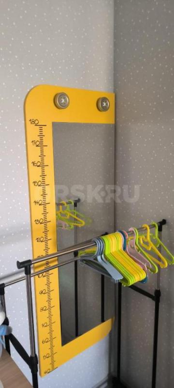 Детский гарнитур: зеркало-ростомер, комод, шифоньер, шкаф, угловой рабочий стол с тумбочкой и навесн - Орск