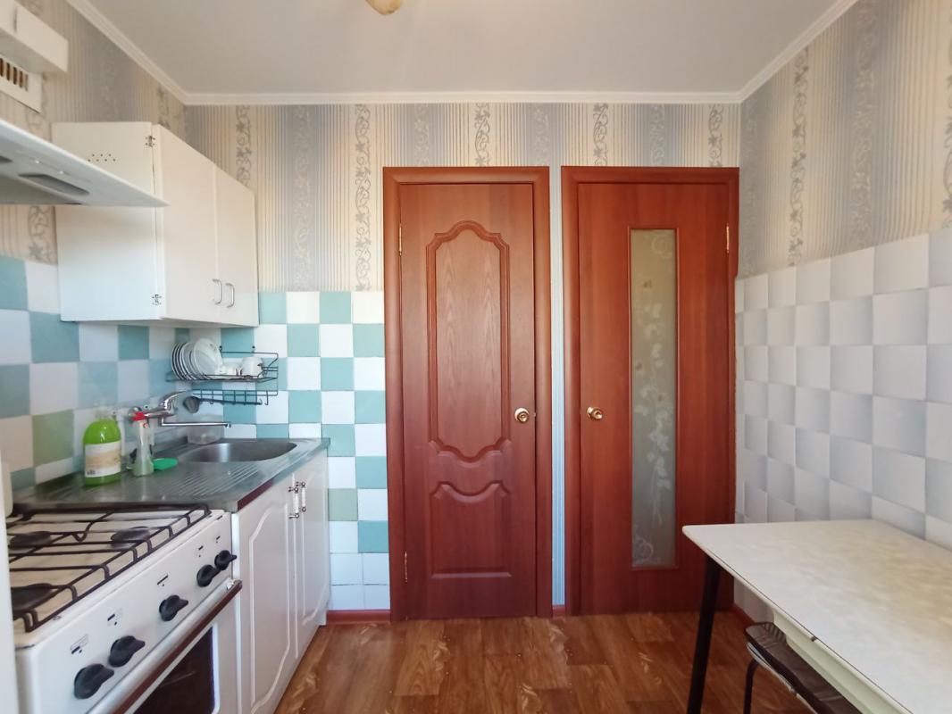 Продается 3-комнатная квартира  по адресу:  г. - Новотроицк