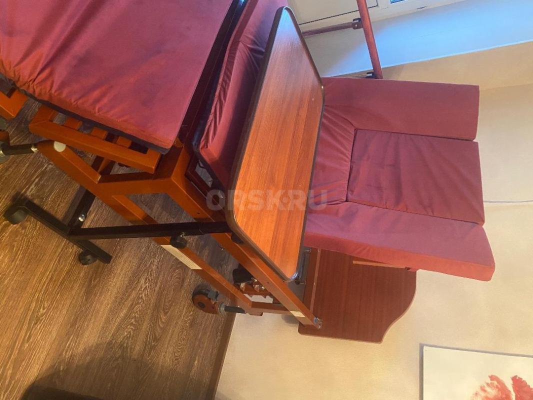 Продам кровать медицинскую с электрическим приводом для лежачих больных. - Орск