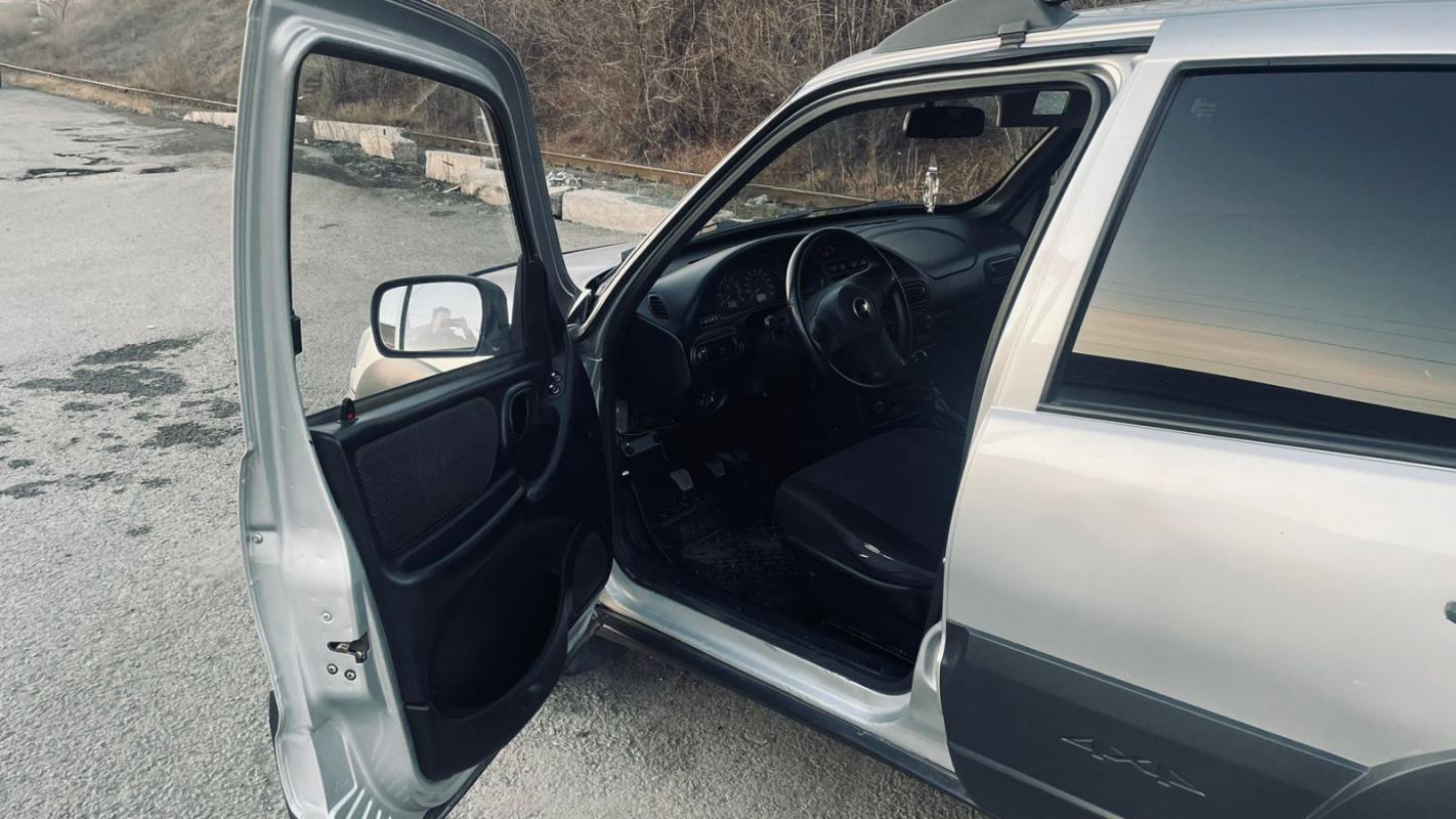 Продается Chevrolet Niva 2012 года

Комплектация:

Кондиционер

подогрев сидений

ГУР

без гнили

ав - Новотроицк