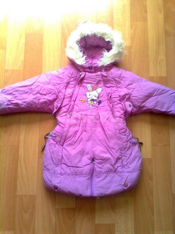 для девочки с рождения: 1-3)комбинезон 0-2г=600р; 2)зимний комбинезон (подклад не отстегивается)=450 - Орск