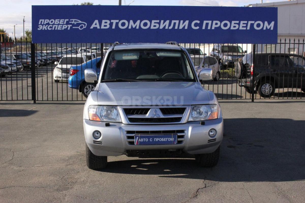 В продаже Mitsubishi Pajero &amp;#039;2004 III Рестайлинг 
√Бензин, 3.5 л, 202 л.с.
√АКПП, пол - Орск
