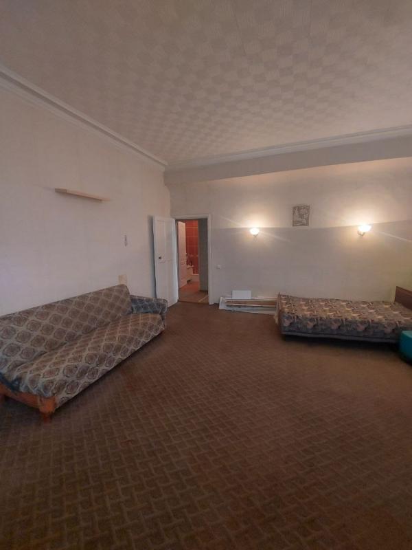 Продается 2-комнатная квартира по адресу: г. - Новотроицк