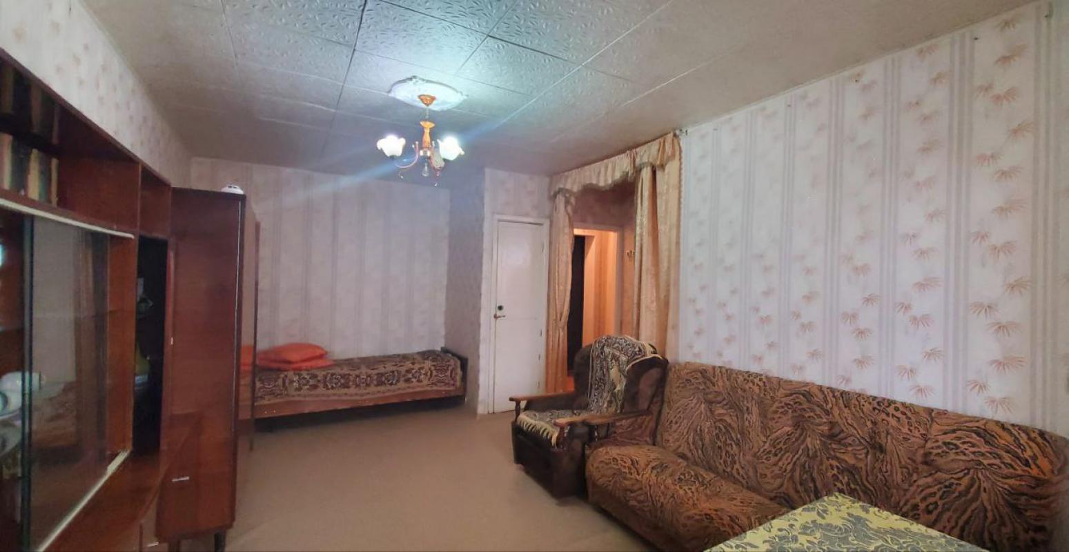 Продается уютная 1-комнатная квартира  расположенная на четвертом этаже дома по адресу: ул. - Гай