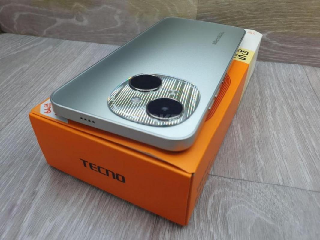 Продам С Большим Ярким Экраном Tecno SPARK GO 1  Золотистый. - Орск