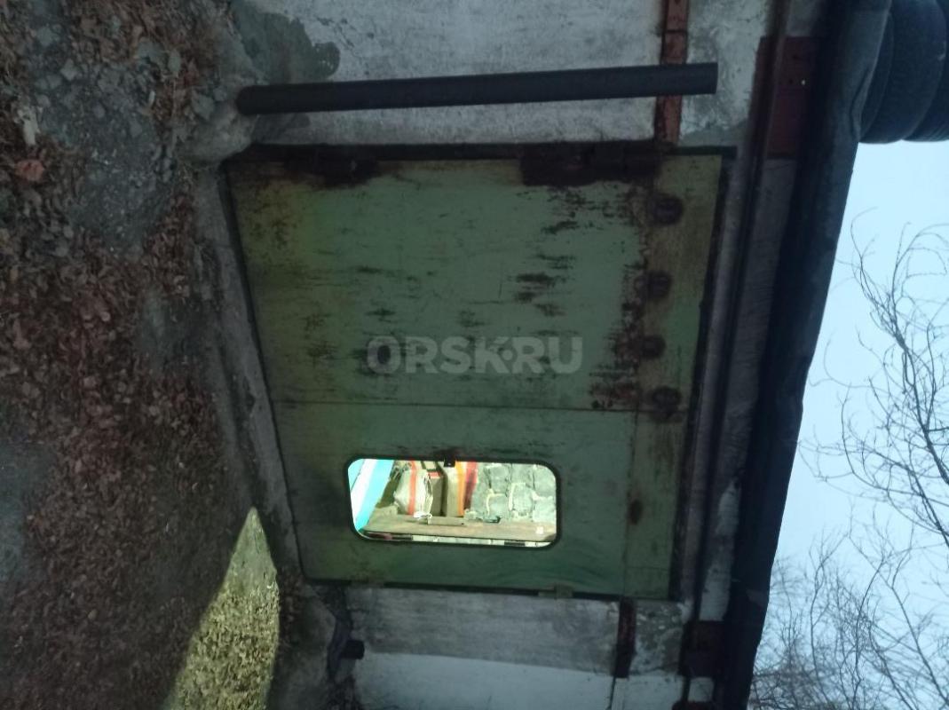 Гараж 240 квартал, заезд с улицы стартовой и с ялтинской, крыша сделана пару лет назад, печка на дро - Орск