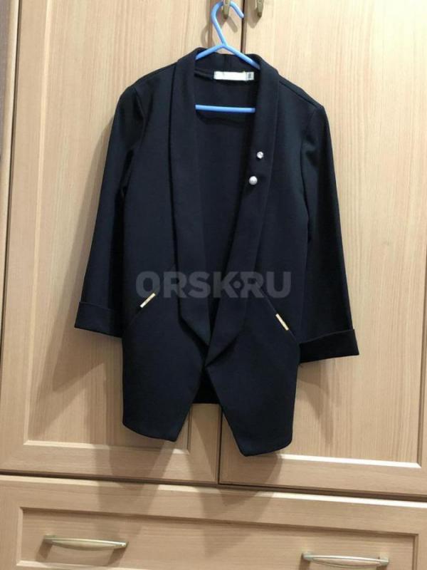 Платье в идеальном состоянии, цвет с переливом, золотисто- голубой, р.146-152-800 руб., жакет (отлич - Орск