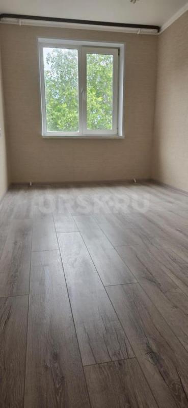 Продам 3-к квартиру 4/5 эт. - Орск