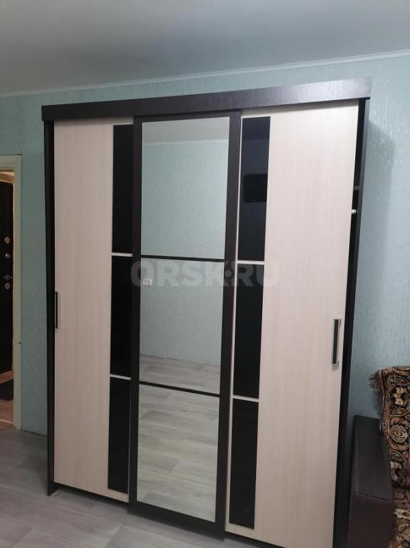 Продам стиральную машинку в рабочим состоянии 4000, шкаф купе отличное состояние 7000, стол компьюте - Орск