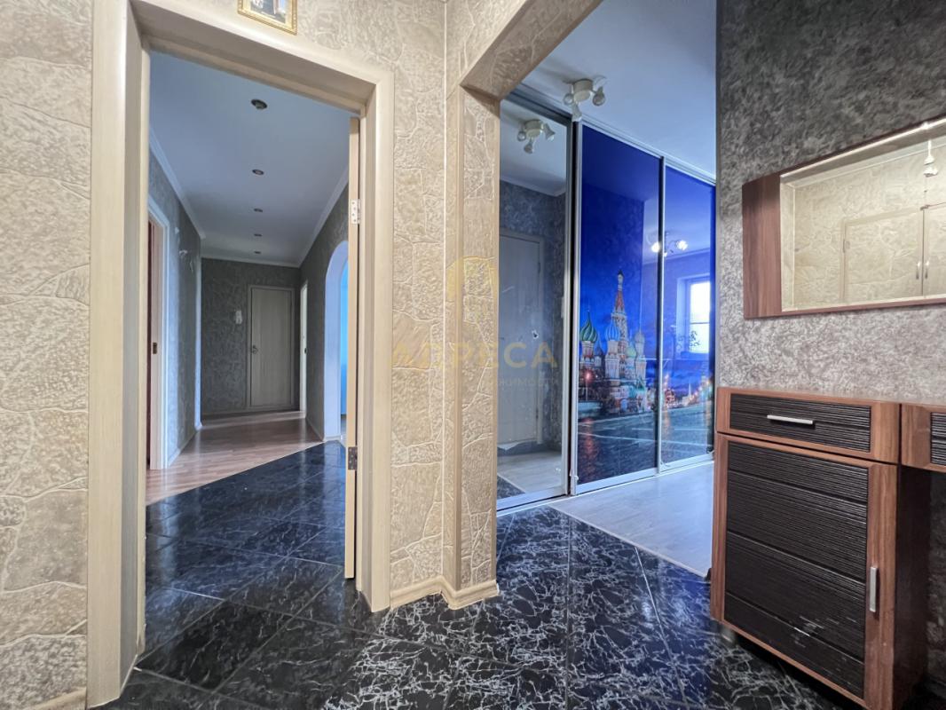 Продаётся просторная пятикомнатная квартира, общей площадью 105кв. - Оренбург