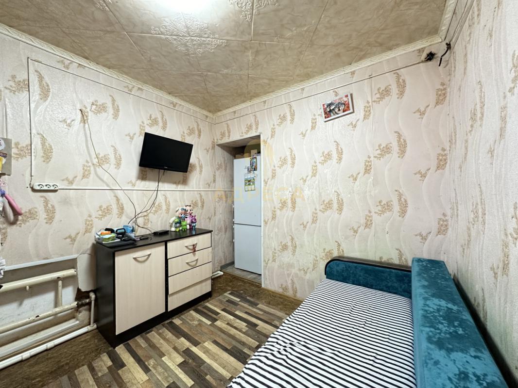 Продам однокомнатную квартиру в кирпичном доме в хорошем состоянии. - Караванный