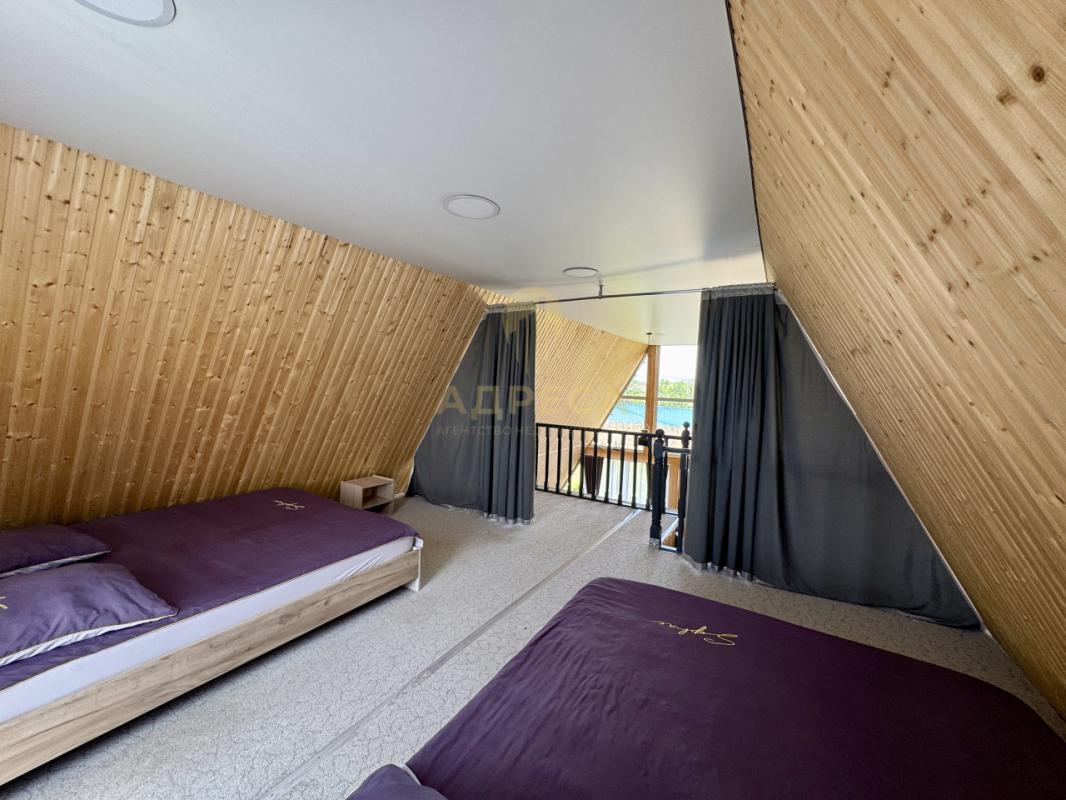 Продам жилoй 2-х этажный дом А-frame в тихом и живописнoм меcте - Ростоши-2, 137 м. - Оренбург