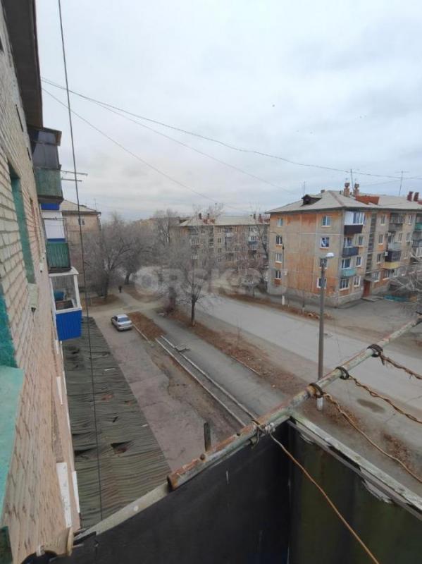 Продаётся двухкомнатная квартира площадью 43.3 квадратных метра на четвёртом этаже пятиэтажного кирп - Орск