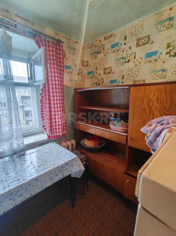 Продаётся двухкомнатная квартира площадью 43.3 квадратных метра на четвёртом этаже пятиэтажного кирп - Орск