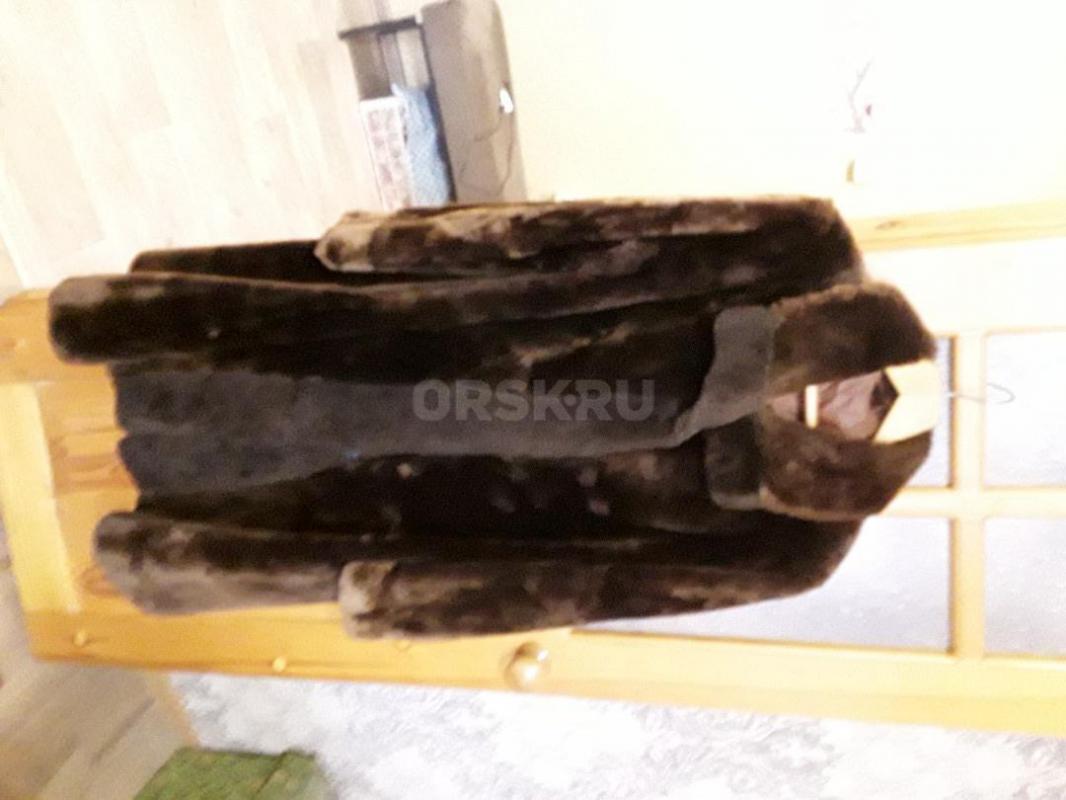 Продам  пальто  новое  драп  р54  цена  3тыс,  руб
Шубу  цыгейка  новая  р52   цена  4  ты с  руб - Орск