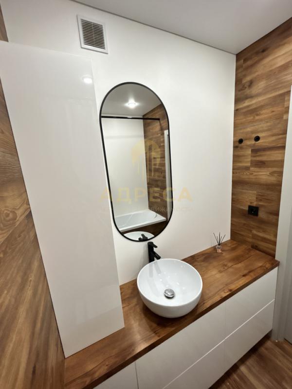 Евро-трешка с дизайнерским ремонтом в доме комфорт-класса, ЖК &laquo;Геометрия&raquo;. - Оренбург