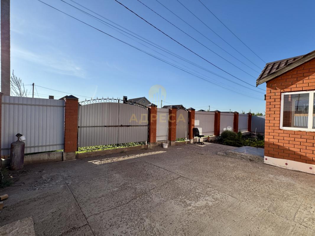 Предлагаем Вaшeму вниманию БОЛЬШОЙ ДОМ с ремонтом и мебелью, С ГАРАЖОМ по хорошей цене! - Оренбург