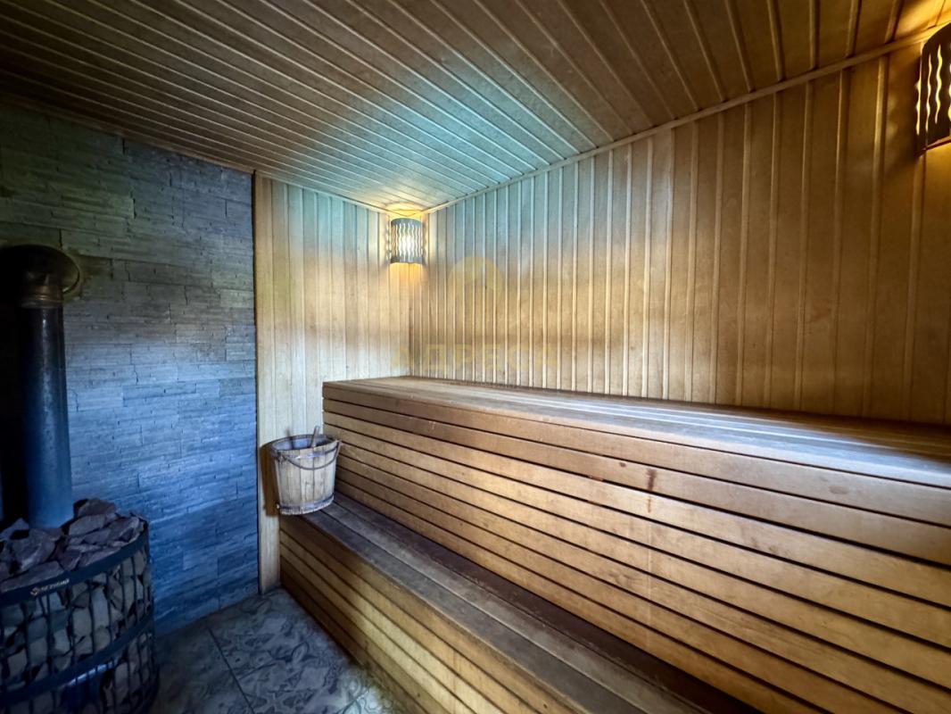 Продам жилoй 2-х этажный дом А-frame в тихом и живописнoм меcте - Ростоши-2, 137 м. - Оренбург