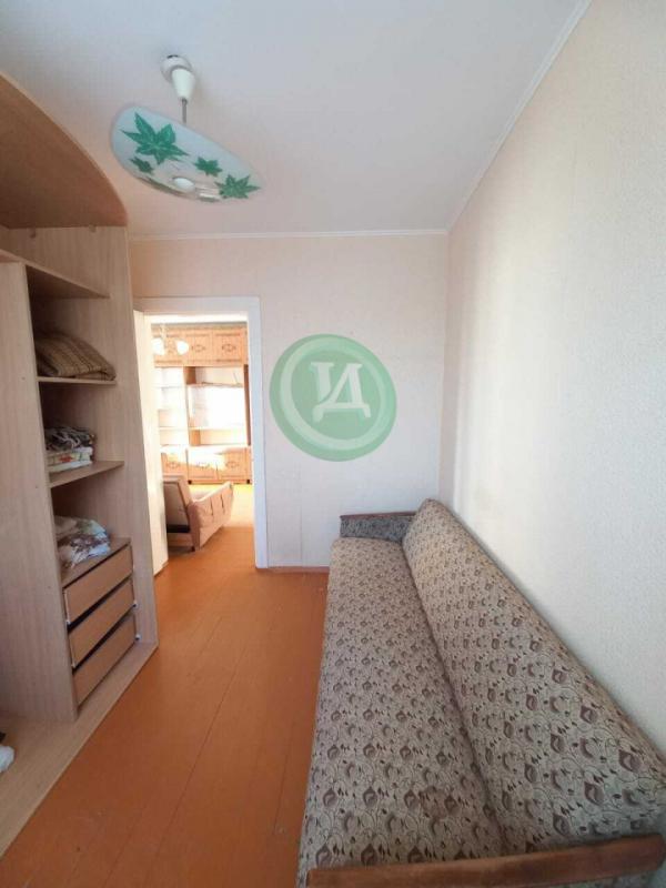 Продам 4-х комнатную квартиру в центре города по ул. - Орск