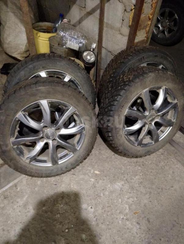 Продам зимнюю резину Goodrich  размер 185/60/R15   4 на100 в хорошем состоянии, 1 сезон. - Орск