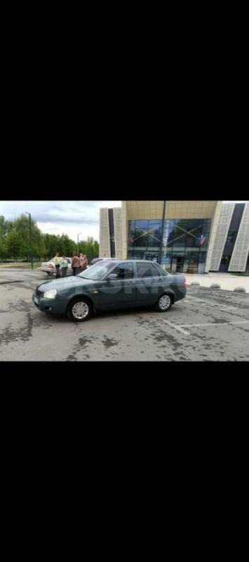 Продам Приору в хорошем  состояние 2009 год в родном краске по двигателю работает ровно не тройт не - Орск