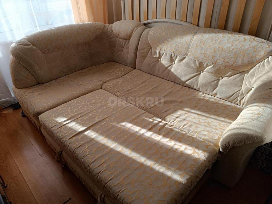 Продам мягкий уголок (диван угловой + кресло) б/у. - Орск