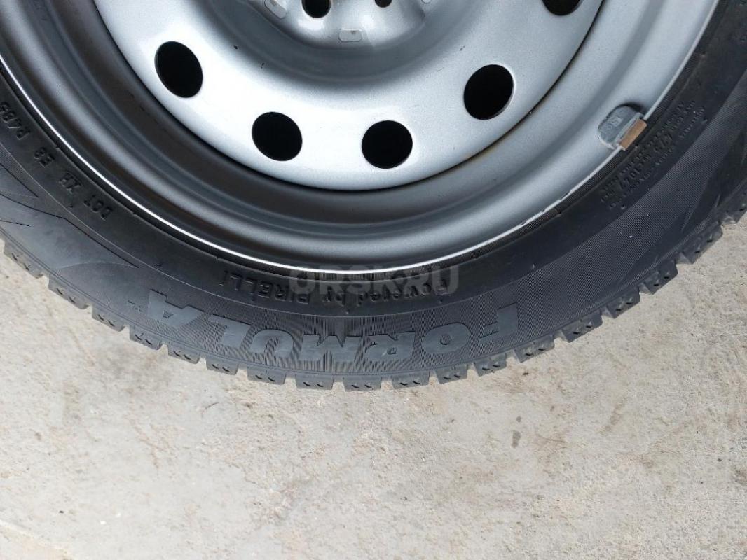 Зимния шипованная резина Pirelli Formula 175/65 R 14  с дисками, проехала две тыс км. - Орск
