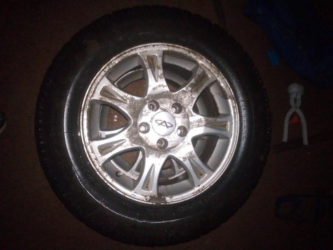 Продам колеса как в сборе так и без.разболтовка дисков 5*114.3,
Резина зимняя 215_65_16 пробег 1300 - Орск