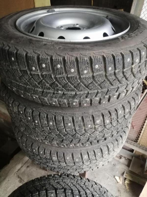 Шины Виатти на дисках. 185*65*15 стояли на Весте, шипы 100%. - Орск