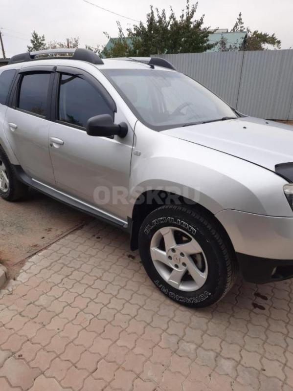 продам автомобиль от владельца, в хорошем состоянии не бит, не крашен RENAULT DUSTER - Орск
