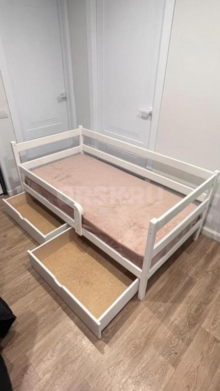 Продаётся детская кровать из натурального дерева, не лдсп. - Орск