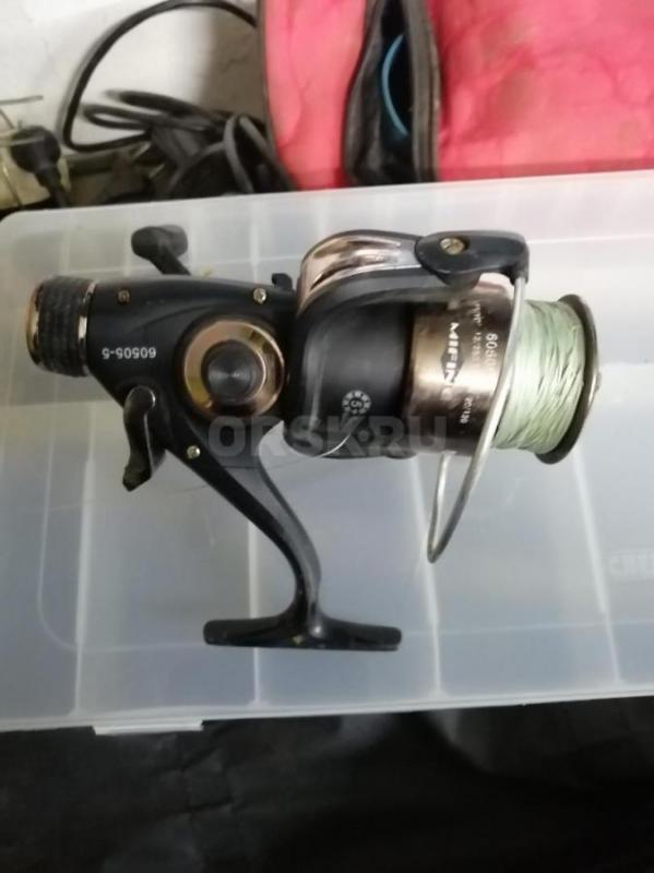 1 фидер длина 3.6-1 карповик  3.9.... 2 катушки с байтраном. - Орск