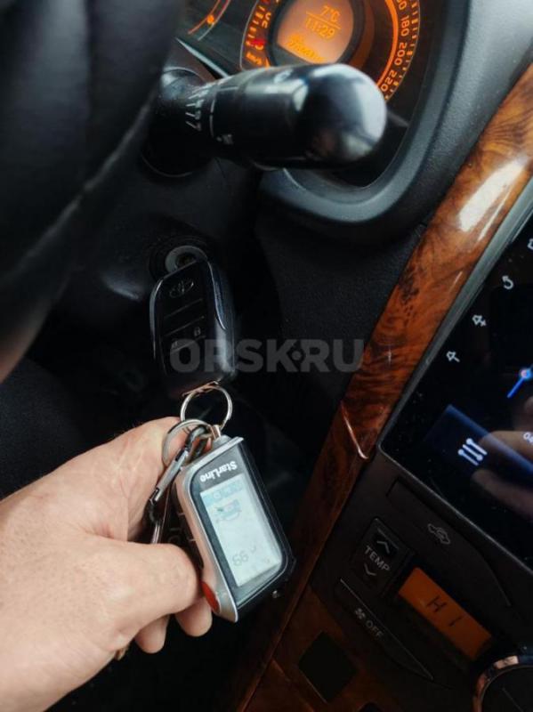 Продам Короллу,авто - запуск, климат, круиз, в хорошем состоянии, кости целые внимания требуют порог - Орск