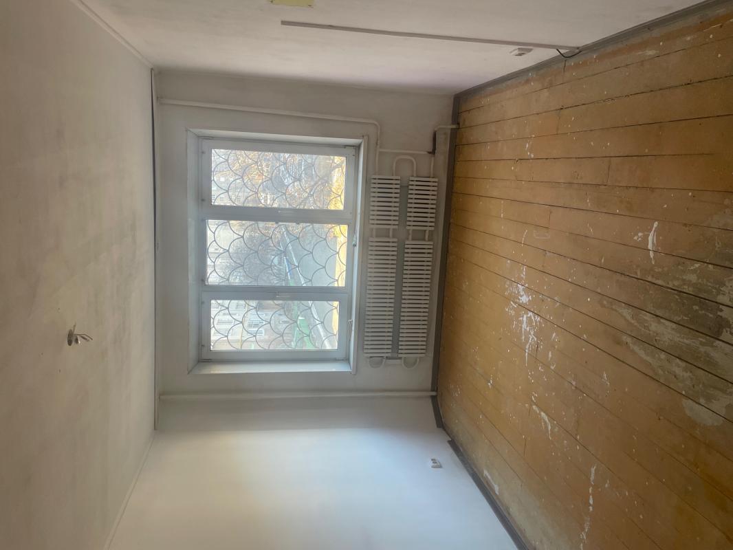 Продается квартира под косметический ремонт. - Новотроицк