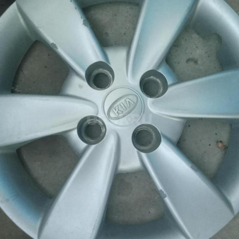 На кия р14 колпаки за 1000р все. - Орск