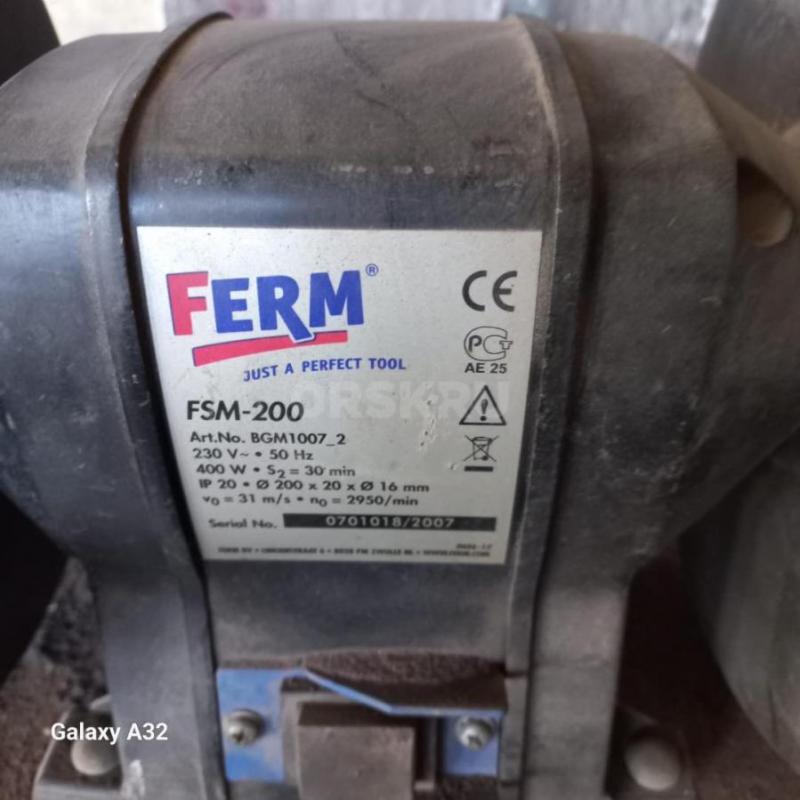 Продам электрический точильный станок со столом. - Орск