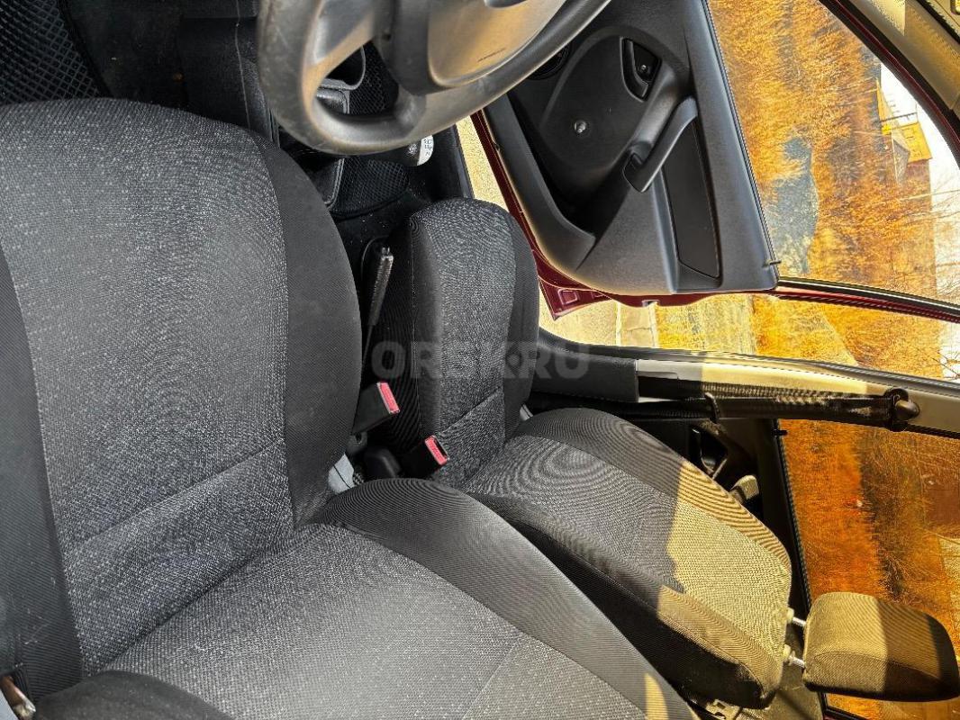 Продается гранта с оригинальным минимальным пробегом !  1 владелец
 по базе на машине 4 мелких ДТП - Орск