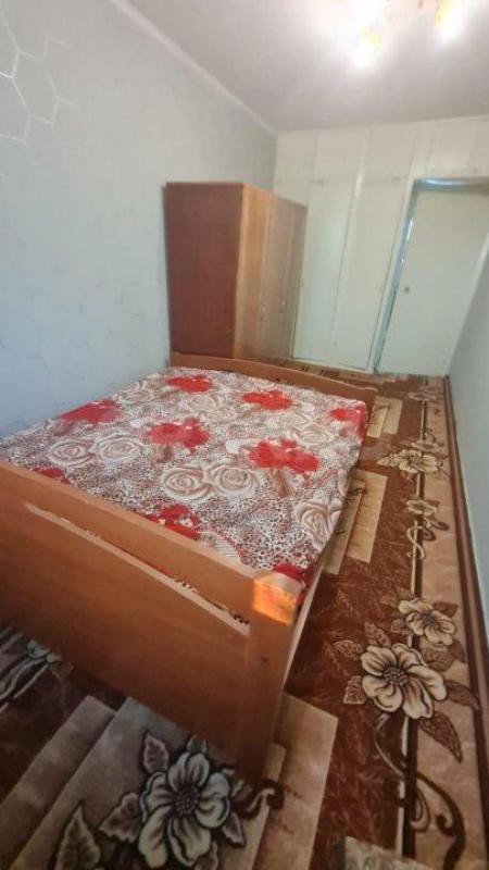 Сдам ТОЛЬКО на длительный срок просторную 2-х комнатную квартиру по адресу: ул. - Орск