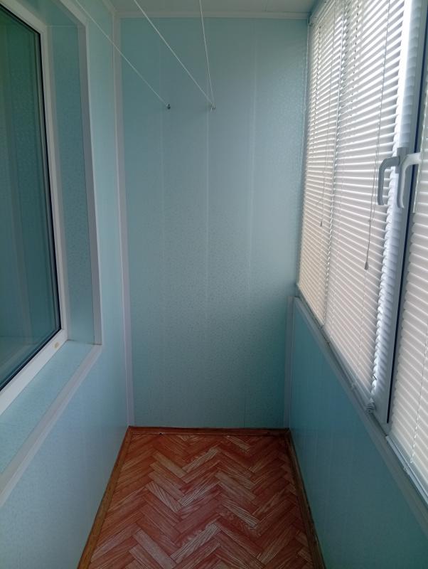 Продаеться теплая  однокомнатную квартиру в центре города улучшенной планировки на втором этаже в 5 - Гай