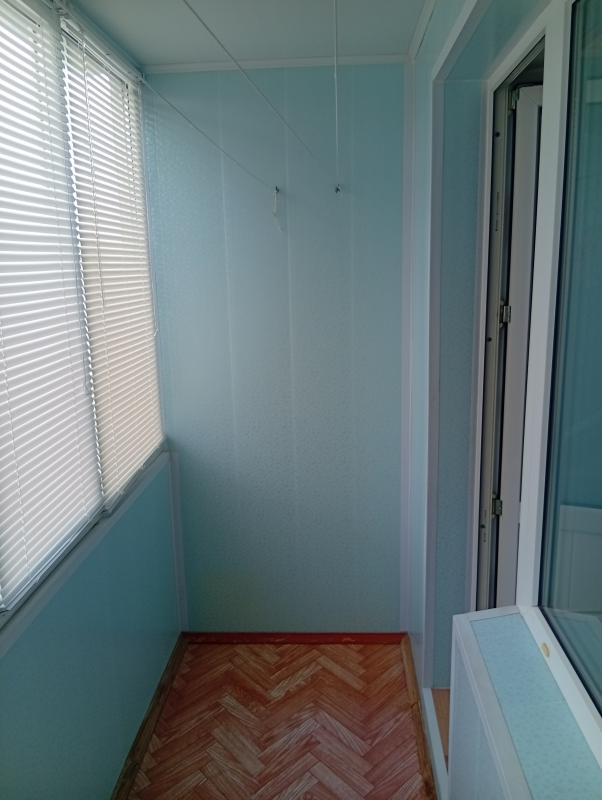 Продаеться теплая  однокомнатную квартиру в центре города улучшенной планировки на втором этаже в 5 - Гай