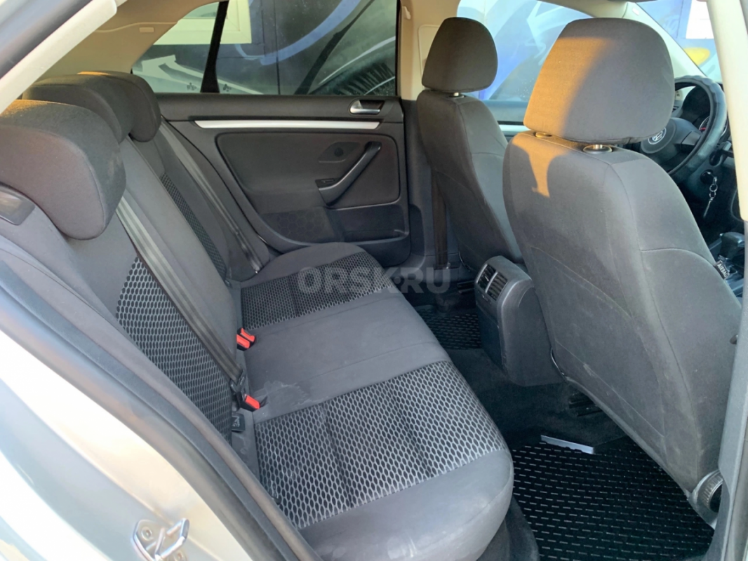 В ПРОДАЖЕ VOLKSWAGEN GETTA. 
2010 года в отличном техническом и внешнем состоянии. - Орск