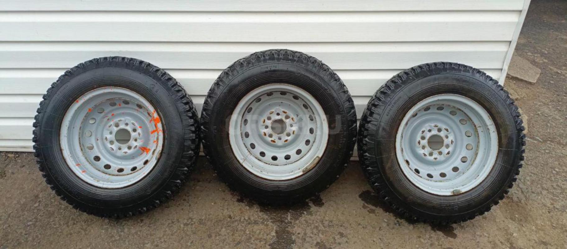 Продам зимние, шипованные колеса r13 в кол-ве 3шт. - Орск