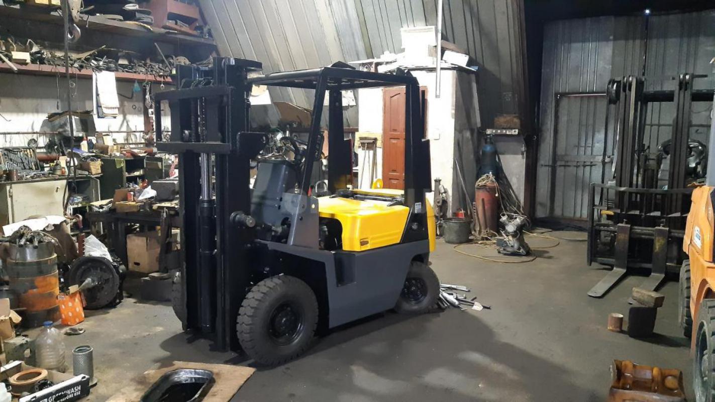 Погрузчик TCM дизель Isuzu , грузоподъёмность 1.5 т, высота 3 м
Так же в наличии электрические погр - Орск