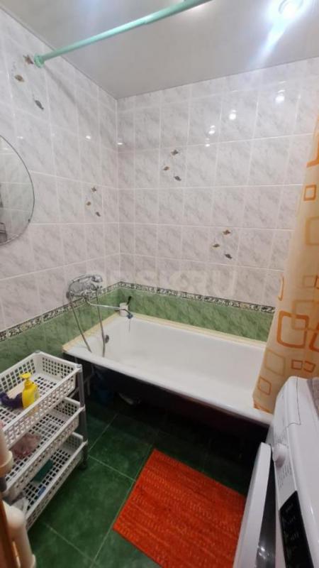 Продам просторную, светлую 3-х комнатную квартиру улучшенной планировки в одном из востребованных ра - Орск