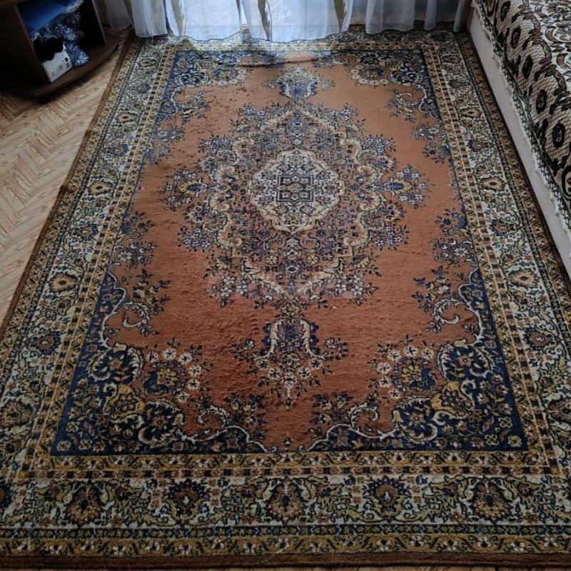 Ковры шерстяные. - Орск