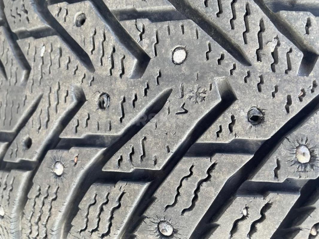 Nokian Tyres Hakkapeliitta 8  205/55 r16  4шт — 4000 руб

Nokian Tyres Nordman  7 185/65 r15 4шт — - Новотроицк